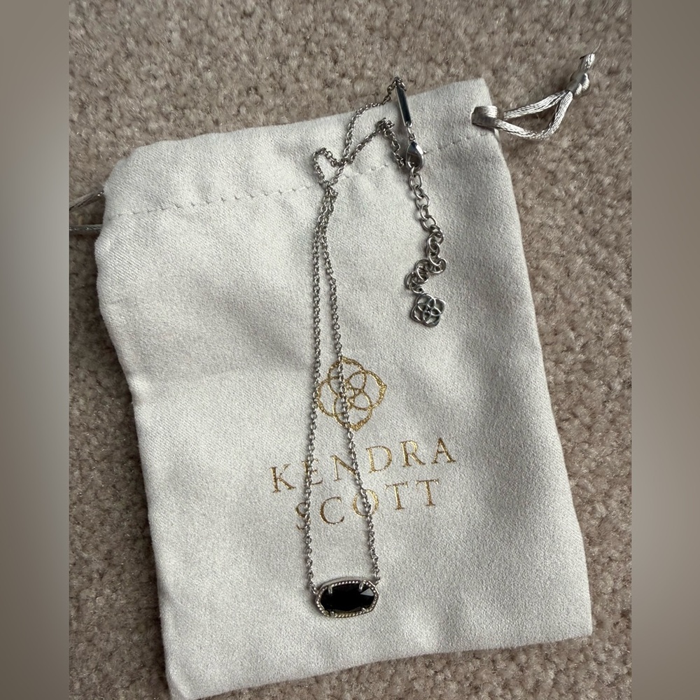 Kendra Scott Black and Silver Pendant